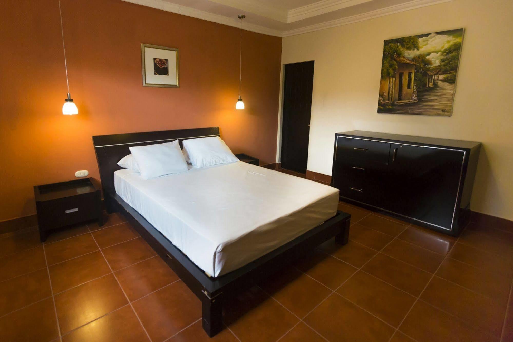 Hotel Los Altos Estelí Kültér fotó